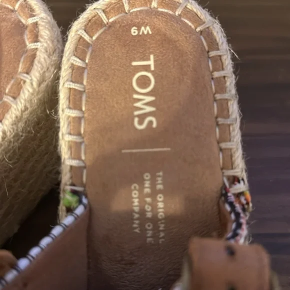 Toms Monica Espadrille Wedges - Picture 4 of 4
